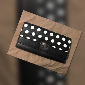Polka dot wallet